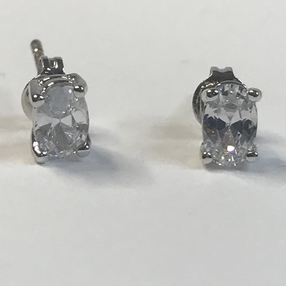 Martin James London synthetic diamond /rhinestone bracelet and earrings set - Picture 5 of 11